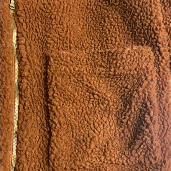 Teddy Coat - Elodie Faux Shearling Jacket - Picture 6 of 7